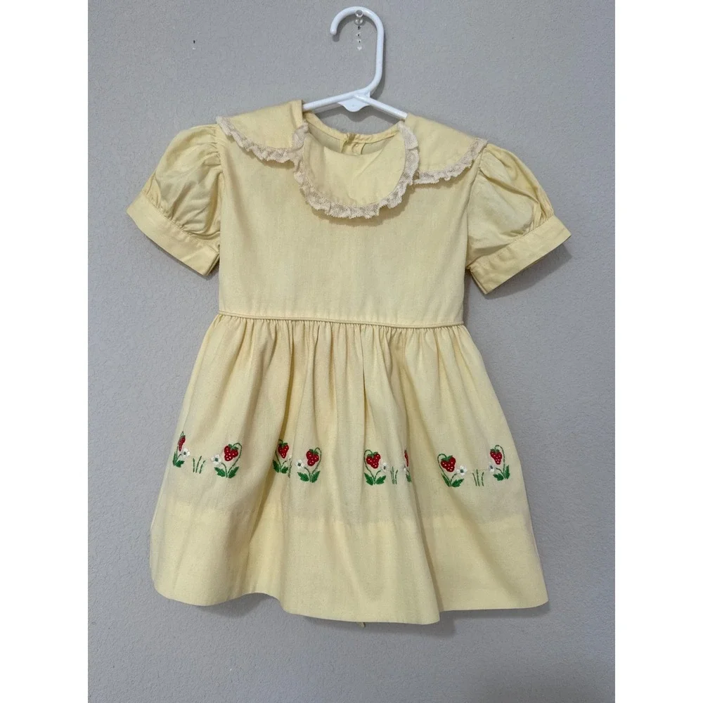 VTG Tiny Togs Town Girls 2T Yellow Collared Dress Embroidered Strawberries